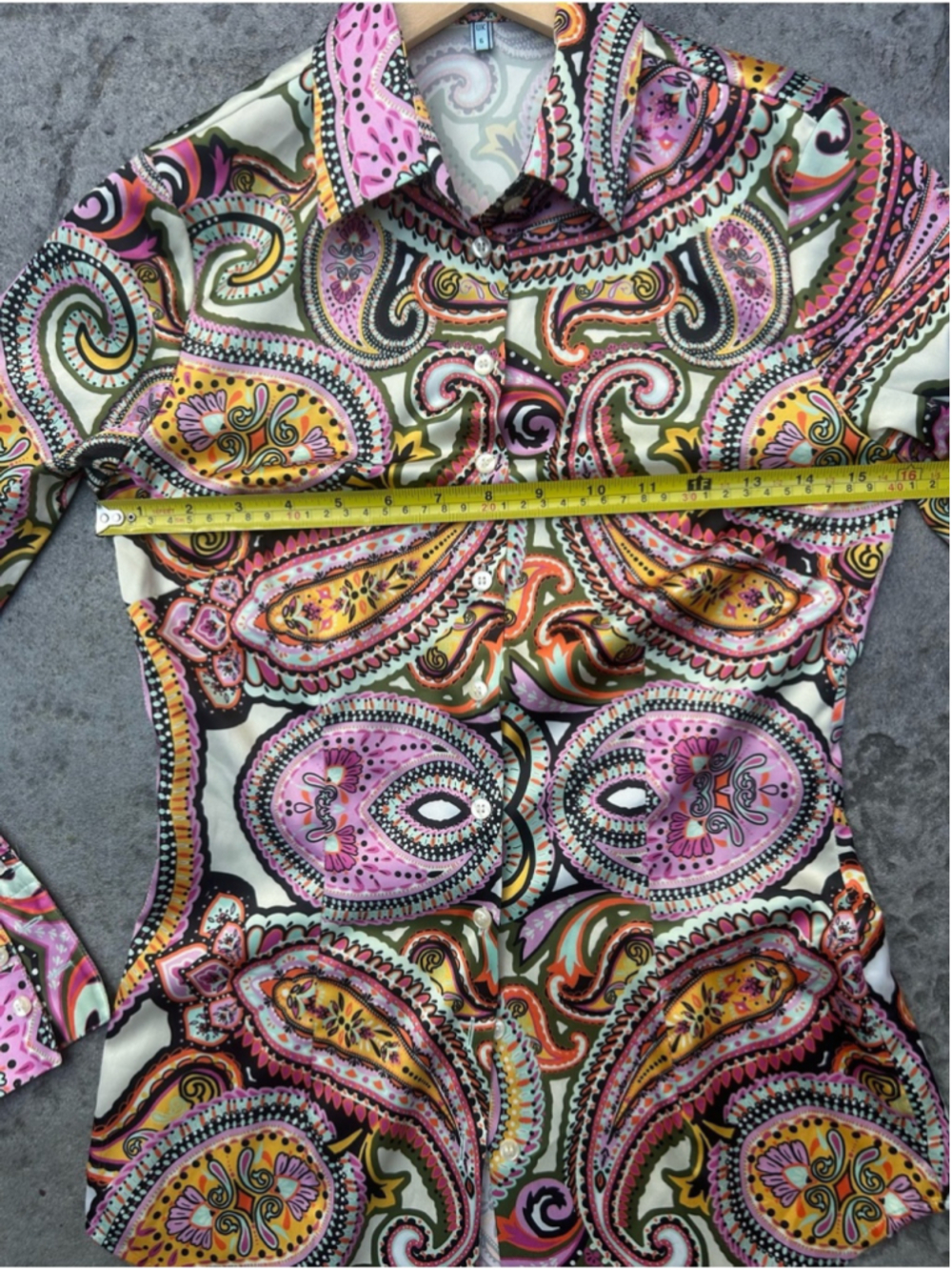 Hawes & Curtis Fitted Paisley Print Stretch Button Down Shirt - Picture 4 of 6